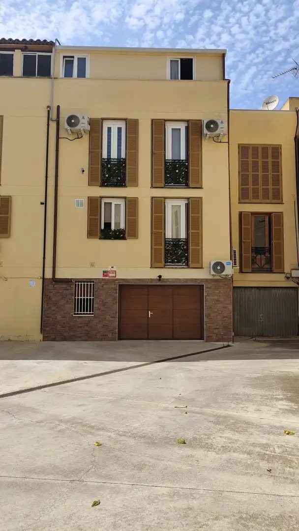 Außenansicht von Einfamilien-Reihenhaus zum Verkauf in Alcúdia mit Klimaanlage, Heizung und Privatgarten