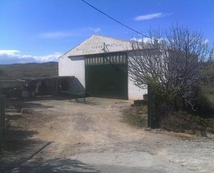 Vista exterior de Nau industrial en venda en Torrellas