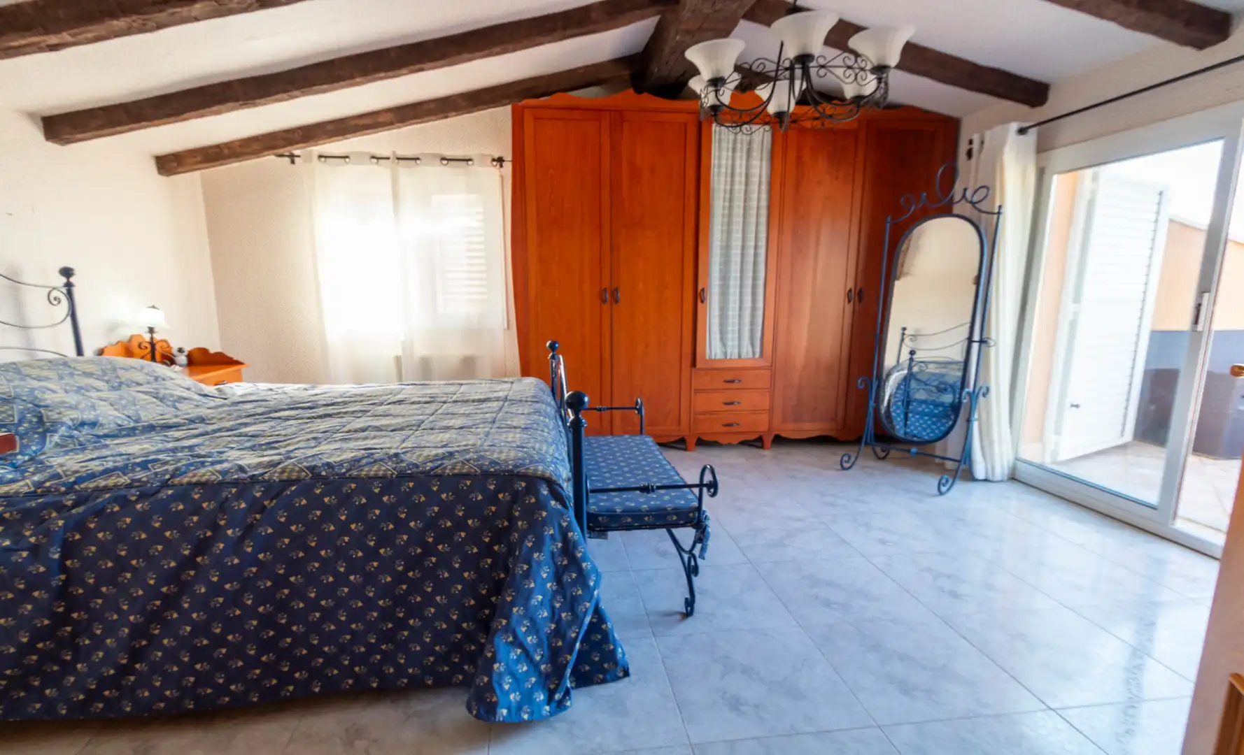Dormitori de Casa o xalet en venda en El Vendrell amb Calefacció, Jardí privat i Terrassa