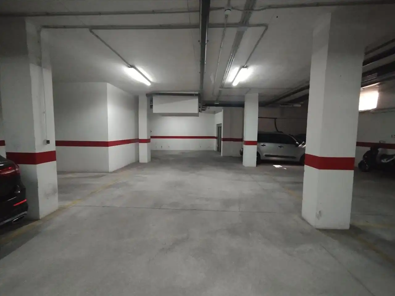 Aparcamiento con ascensor en venta en Murcia