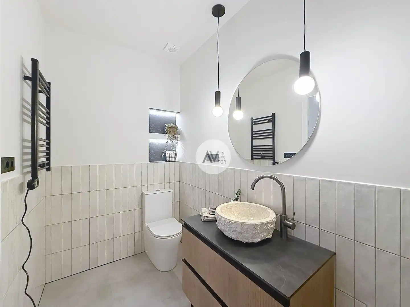 Bathroom of Apartments for sale in Barcelona  with Air Conditioner, Heating and Parquet flooring