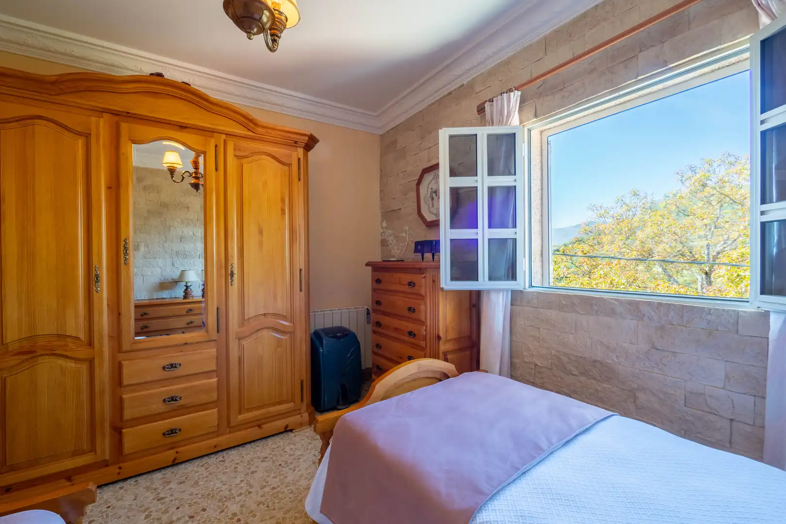Dormitori de Casa o xalet en venda en Vega de San Mateo amb Calefacció, Jardí privat i Terrassa