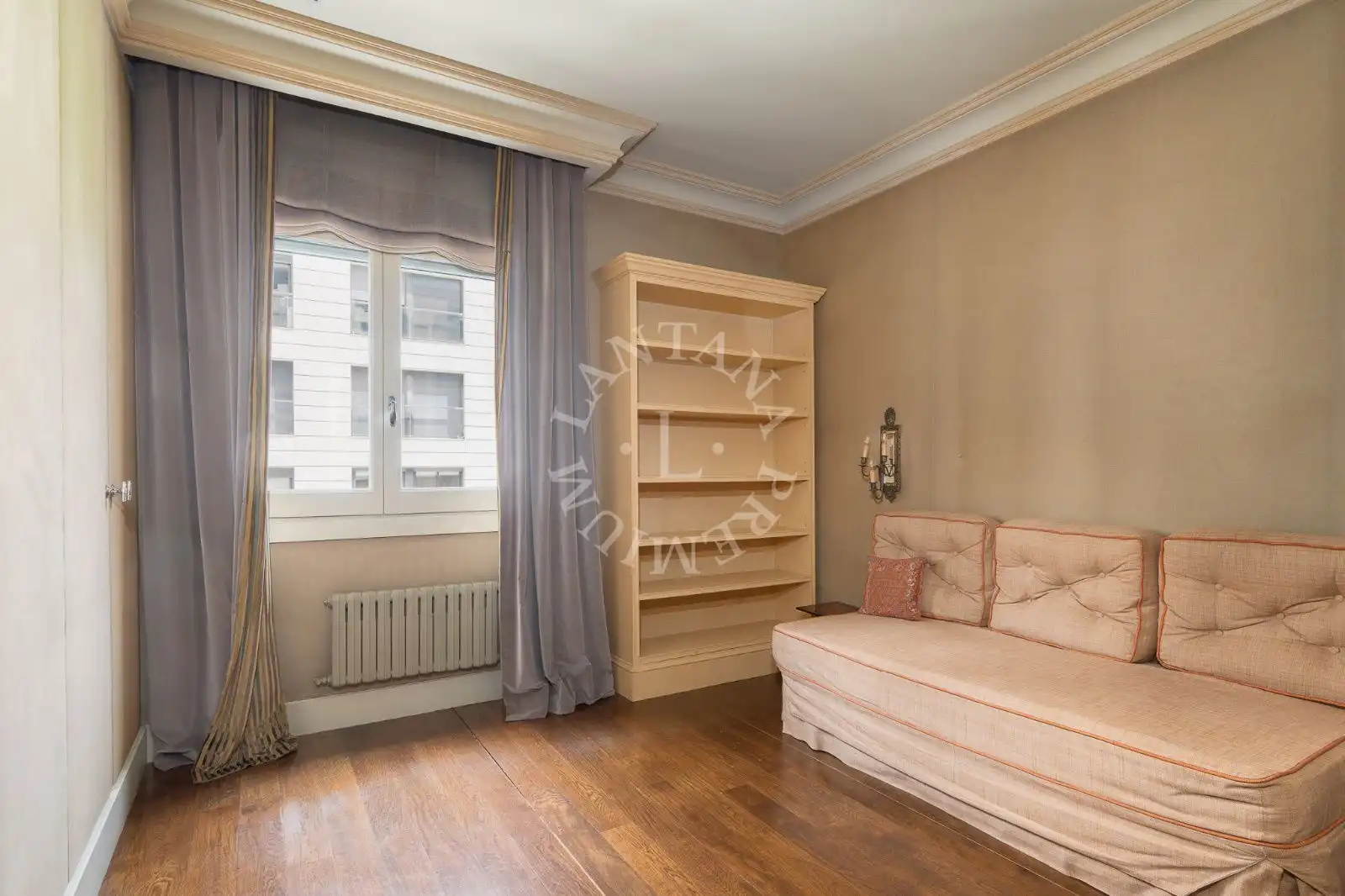 Habitación de Piso en venta en Barcelona con Trastero