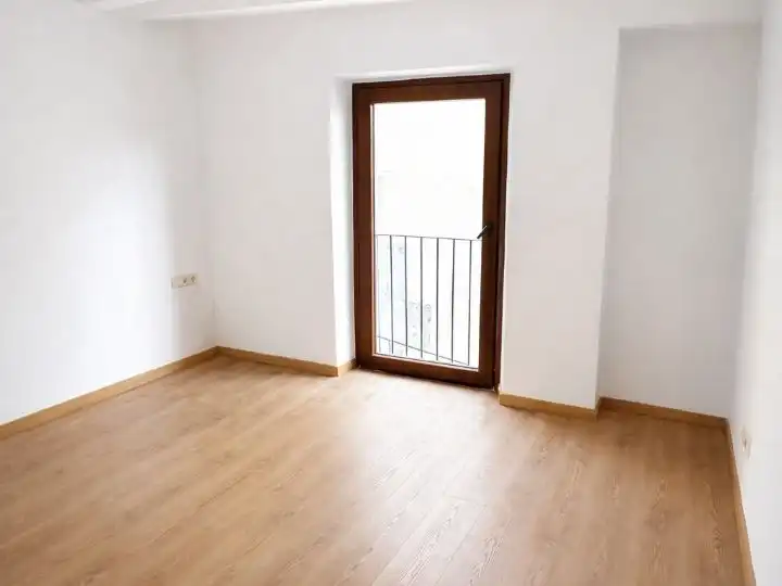 Piso en venta en Abat oliba 7, imagen 3