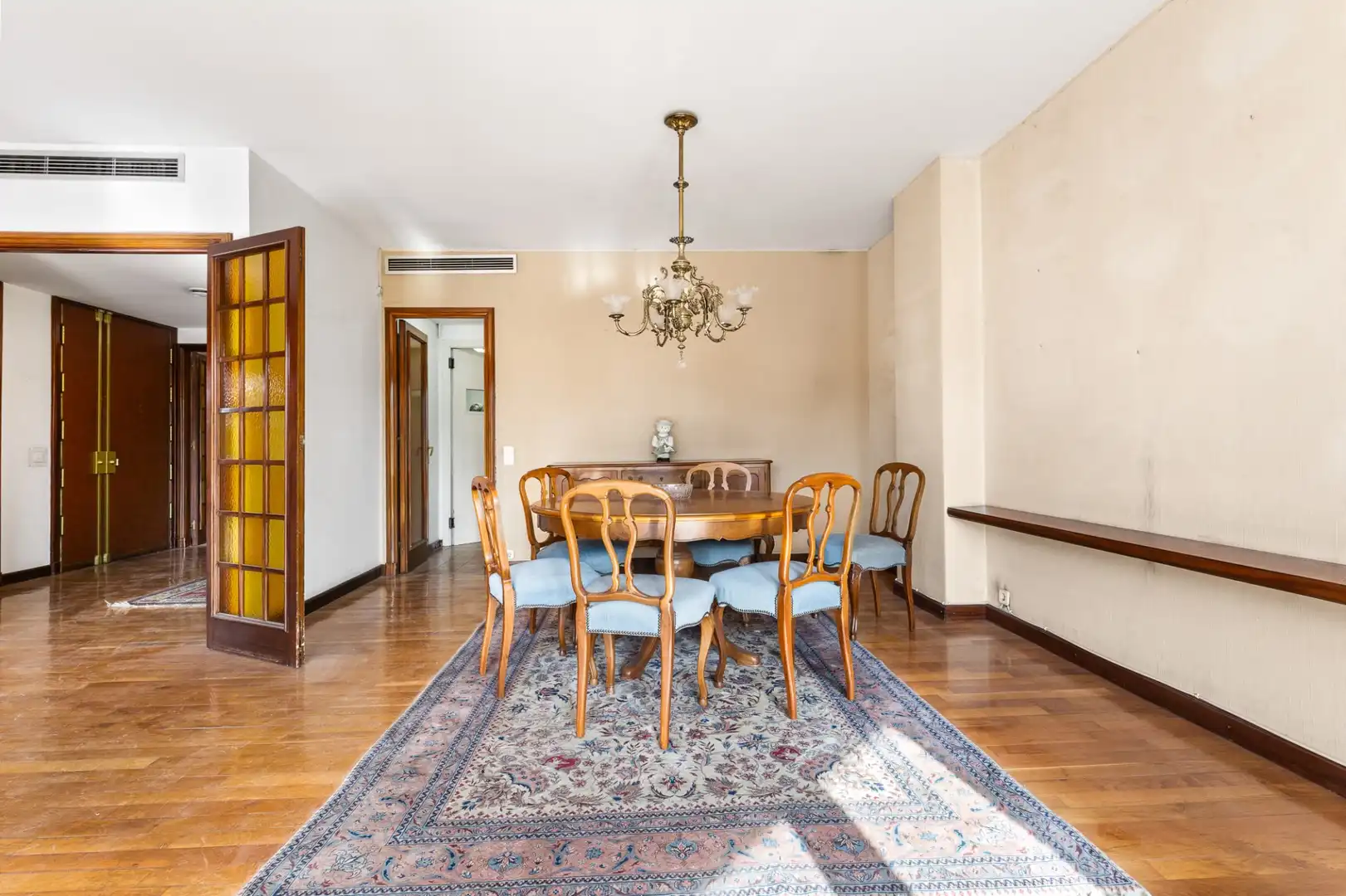 Comedor de Piso en venta en Barcelona con Calefacción, Terraza y Balcón