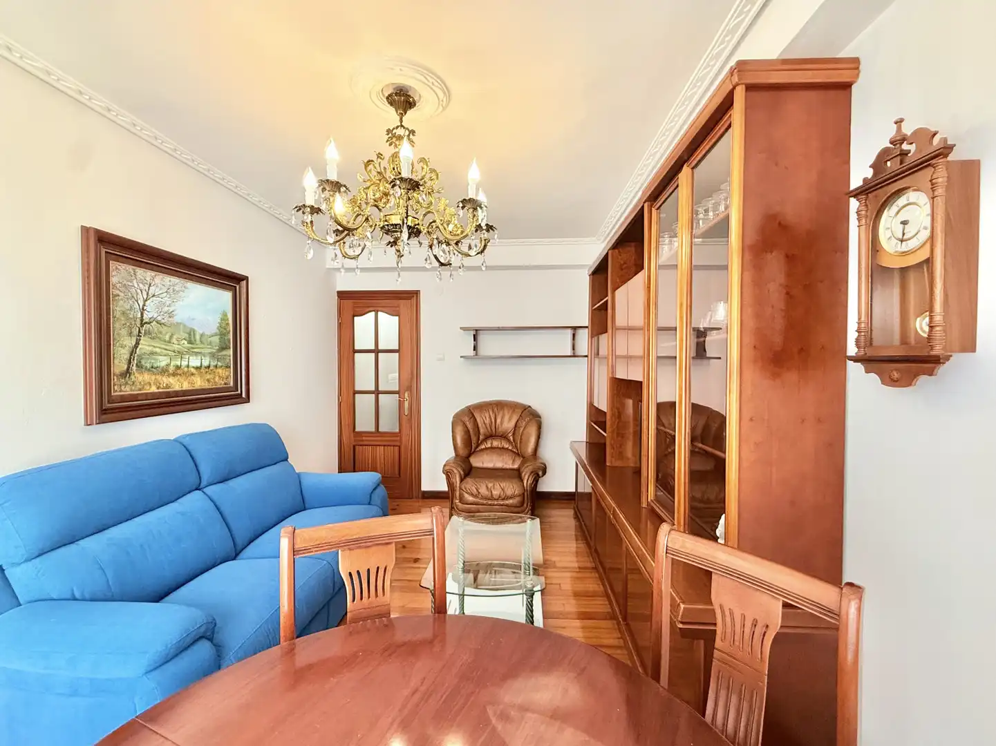 Sala d'estar de Pis de lloguer en El Astillero   amb Calefacció i Parquet