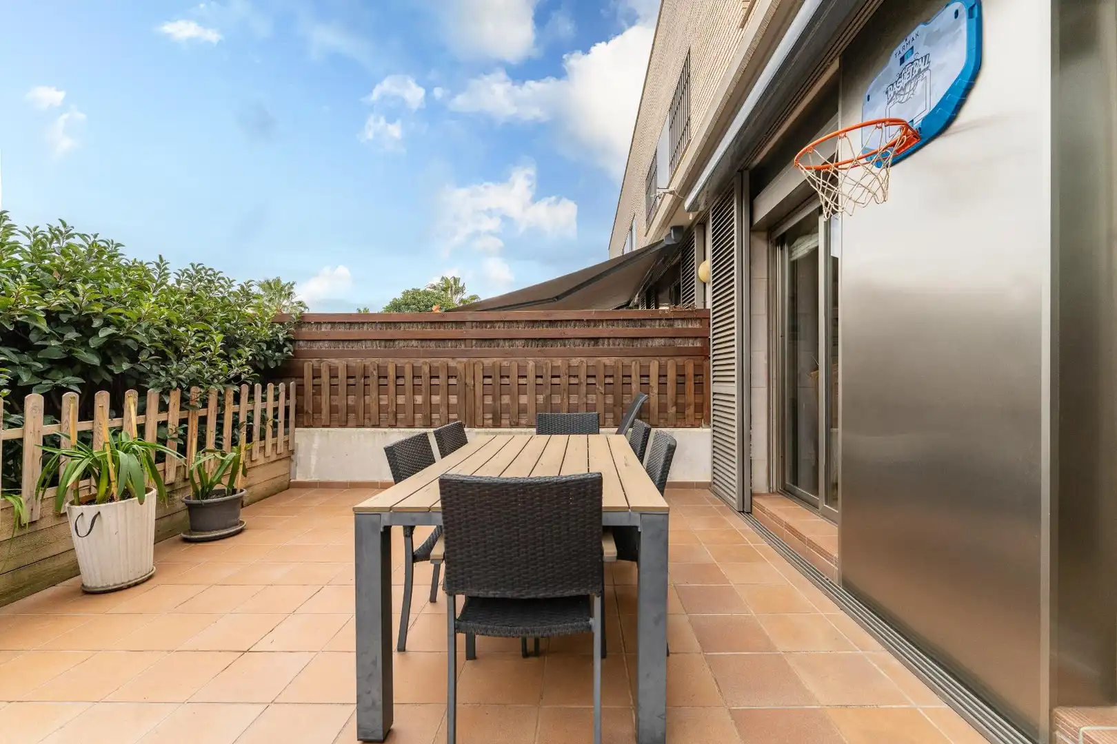 Terraza de Casa adosada en venta en Montbrió del Camp con Aire acondicionado, Calefacción y Jardín privado