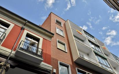 Vista exterior de Pis en venda en Palencia Capital amb Calefacció, Parquet i Terrassa