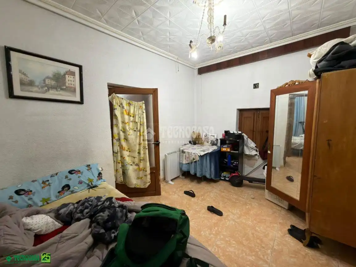 Dormitori de Casa adosada en venda en Bolaños de Calatrava amb Calefacció