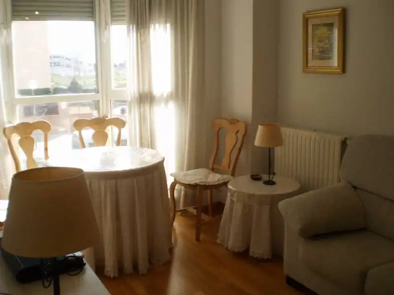 Bedroom of Flat for sale in Madrid  with Heating, Private garden and Parquet flooring