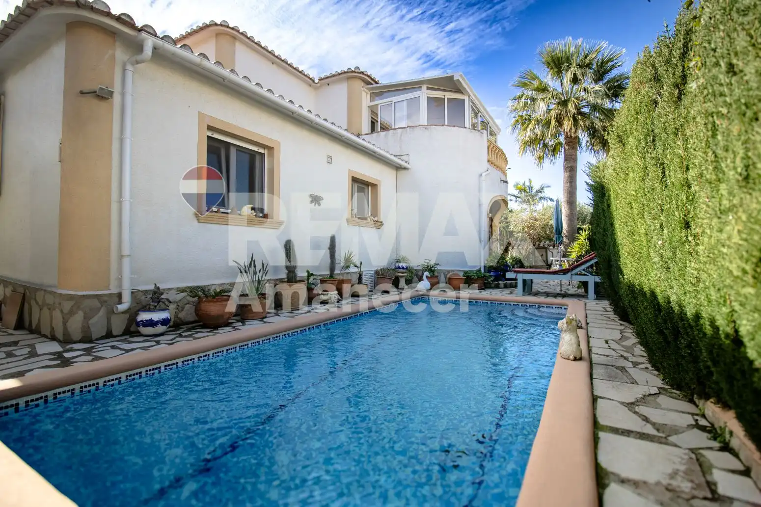 Vista exterior de Casa o chalet en venta en Dénia con Jardín privado, Terraza y Piscina