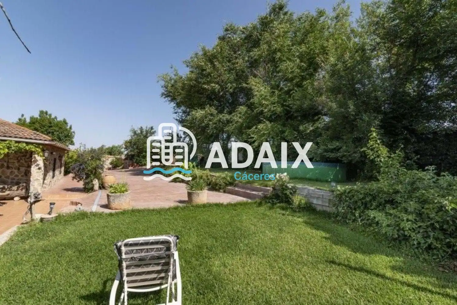 Jardí de Casa o xalet en venda en Cáceres amb Aire condicionat i Terrassa