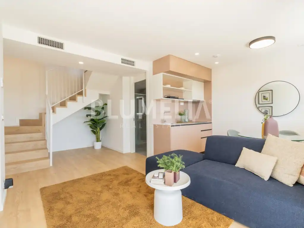 Sala d'estar de Casa o xalet en venda en La Nucia amb Aire condicionat, Calefacció i Jardí privat