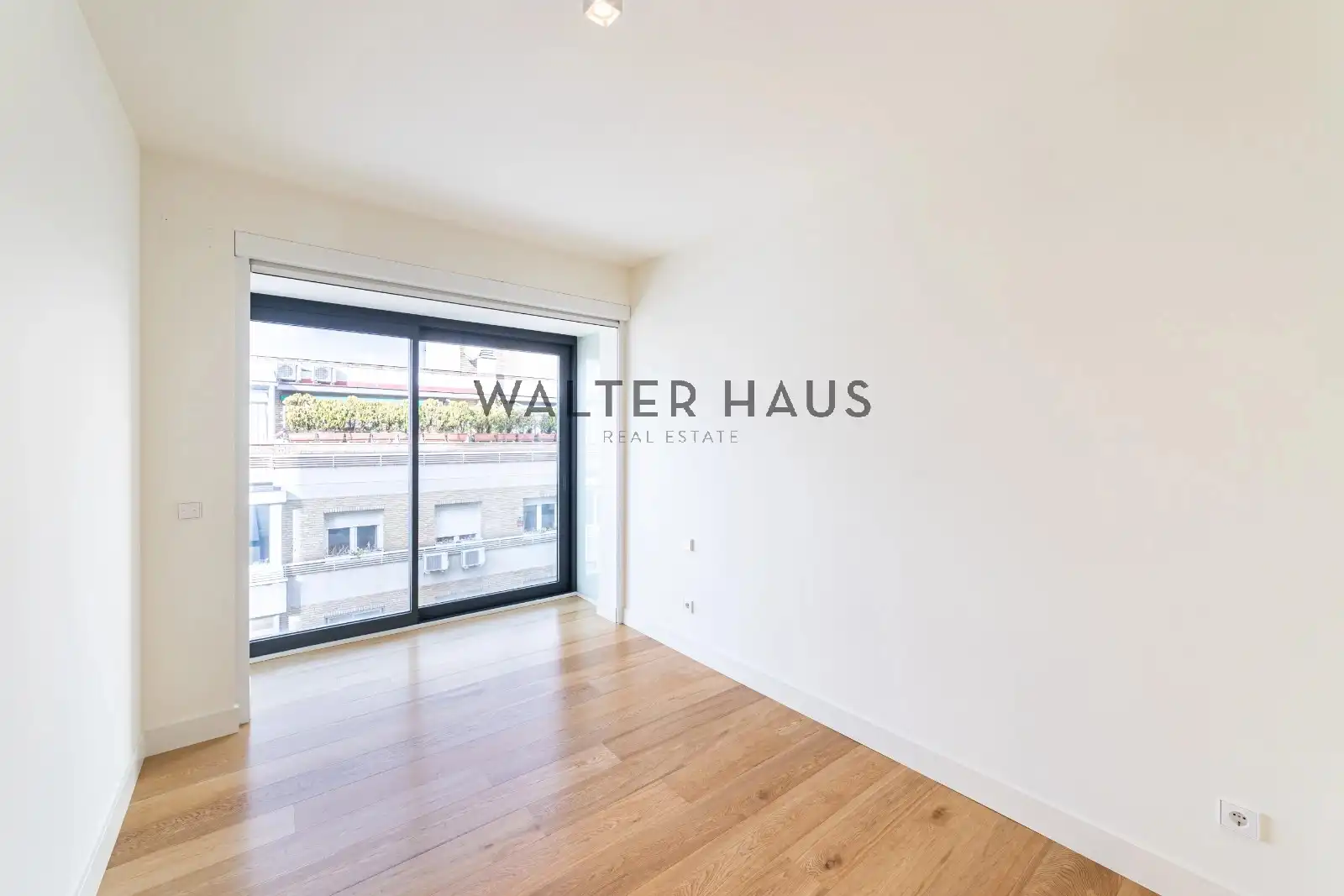 Habitación de Piso de alquiler en Madrid con Aire acondicionado, Calefacción y Horno