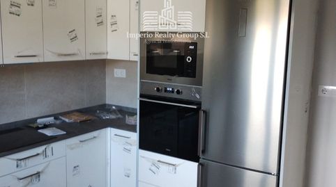 Foto 3 de Piso en venta en Pablo Picaso, La Felguera, Langreo