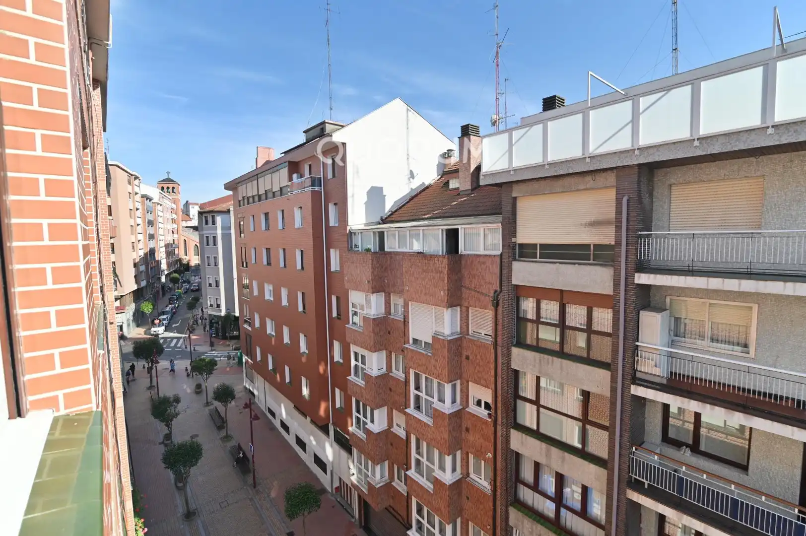 Vista exterior de Pis en venda en Barakaldo  amb Terrassa, Moblat i Balcó