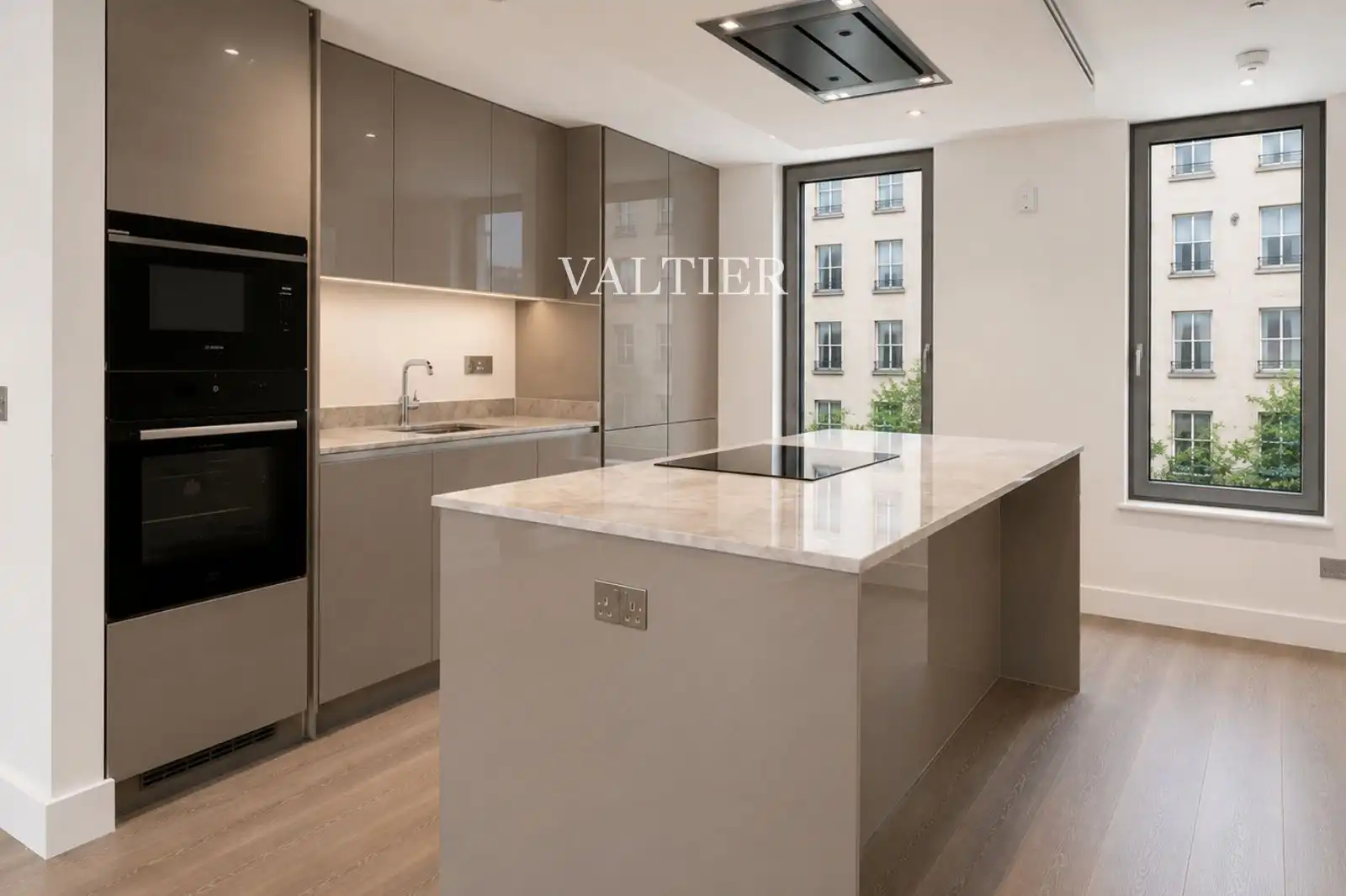 Piso con terraza en venta en Duque de Sesto, imagen 3