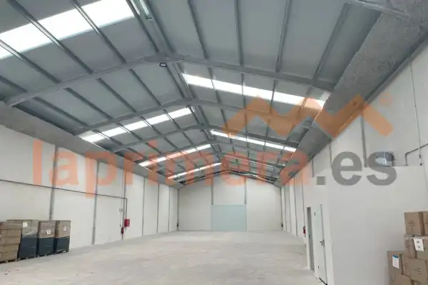 Industrial building to rent in Carrer dels Ports 11, imagen 2