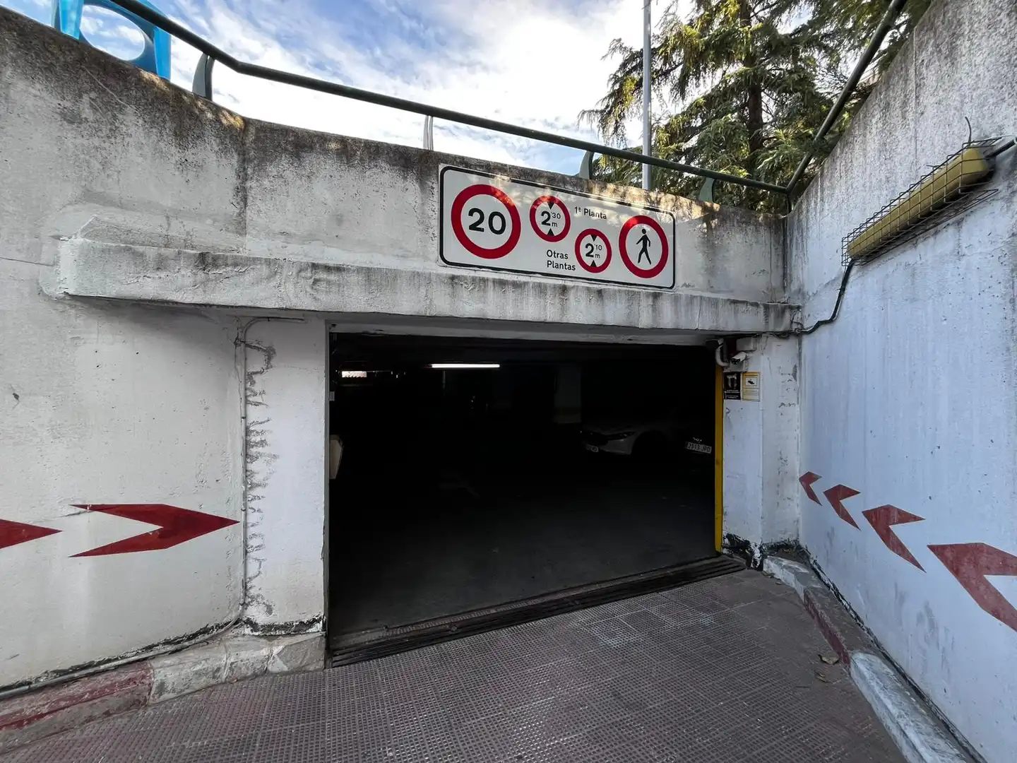 Aparcament de Garatge en venda en Madrid