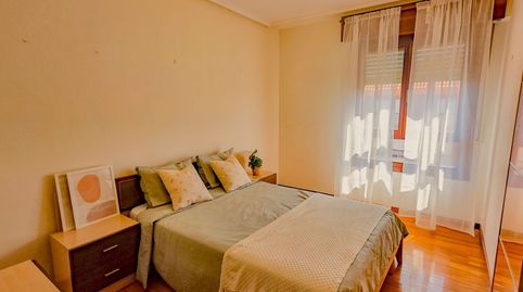 Photo 2 of Flat for sale in Pedregales, 24, Cascajos - Piqueras, Logroño
