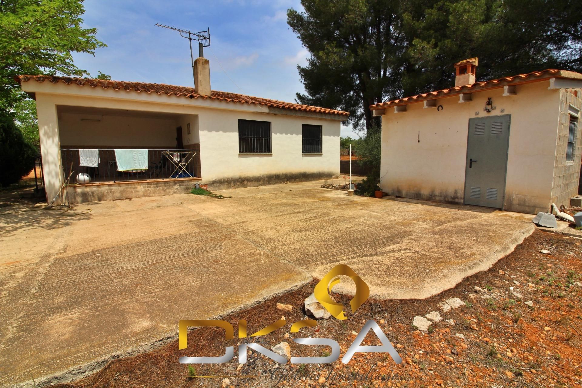 Exterior view of Country house for sale in Vall d'Alba  with Heating, Private garden and Terrace