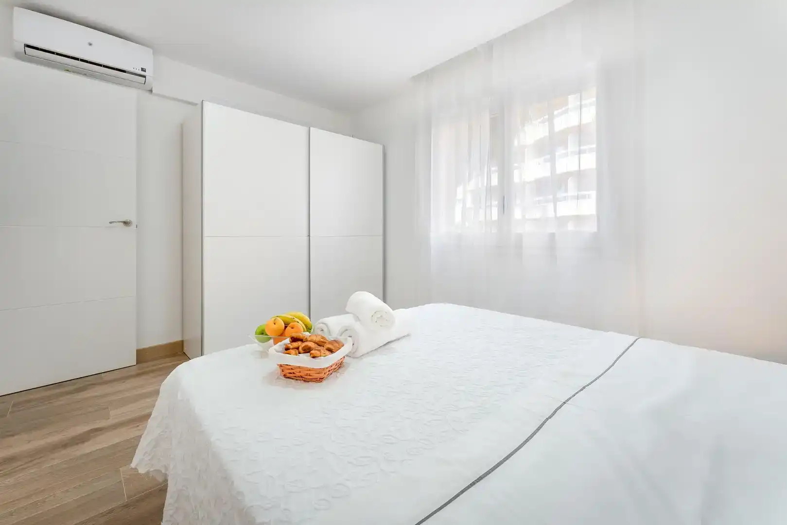 Bedroom of Flat for rent in Salou  with Air Conditioner, Parquet flooring and Furnished
