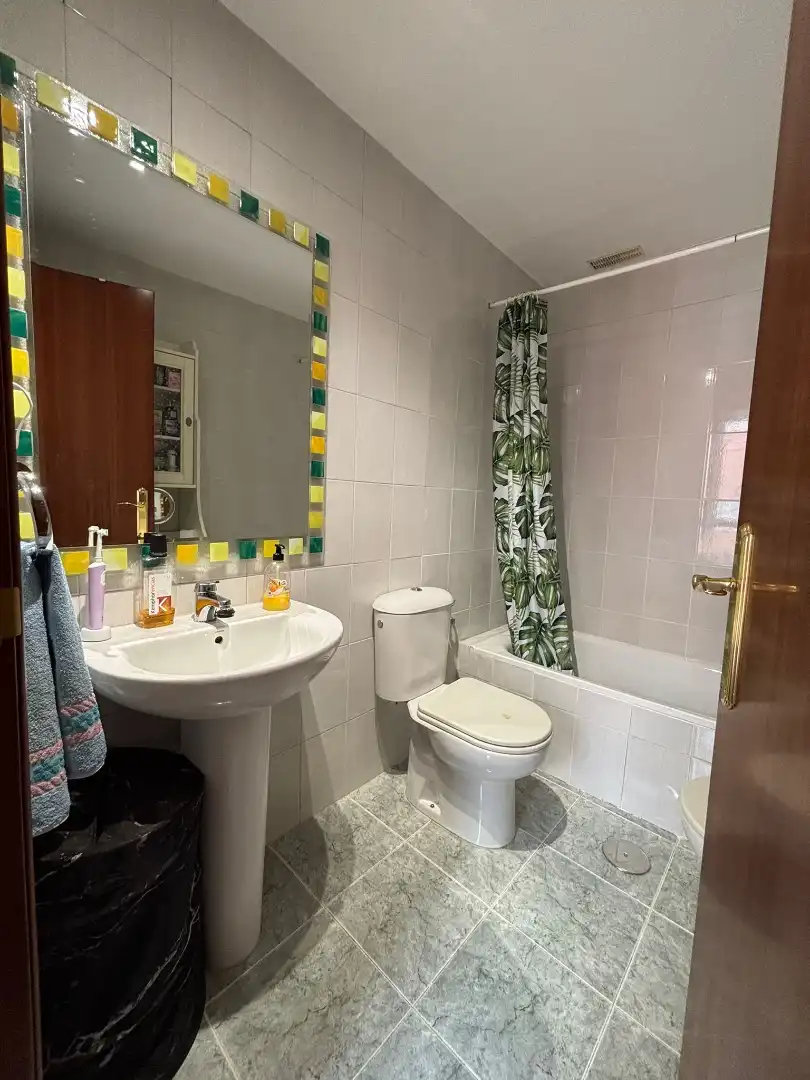 Baño de Piso en venta en Madrid con Aire acondicionado, Calefacción y Parquet