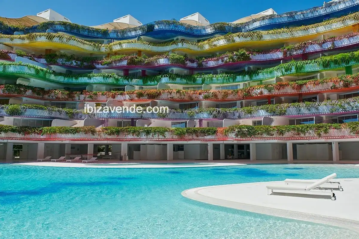 Penthouse with pool for sale in Juan Carlos I