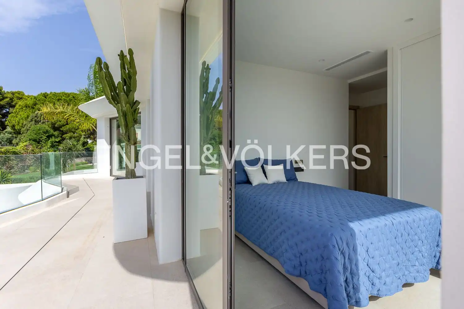 Vista exterior de Casa o xalet en venda en Jávea / Xàbia amb Aire condicionat, Calefacció i Jardí privat
