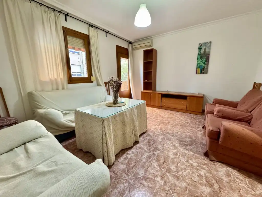 Wohnung zur Miete in Calle Infanta Doña Maria, Ciudad Jardín - Zoco
