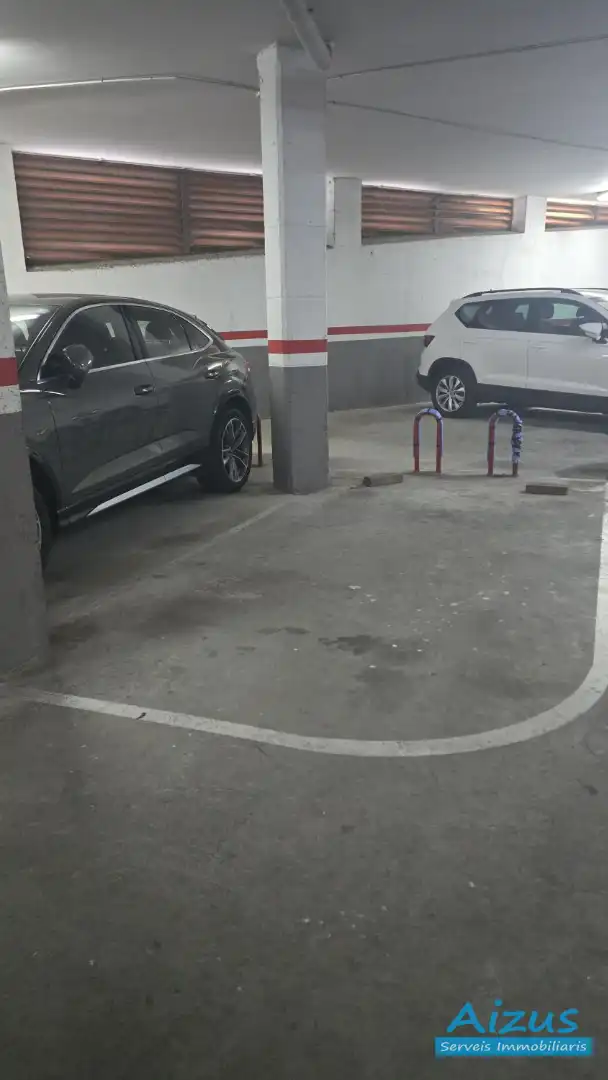 Einzelparkplatz zum Verkauf in Casc Antic, imagen 4