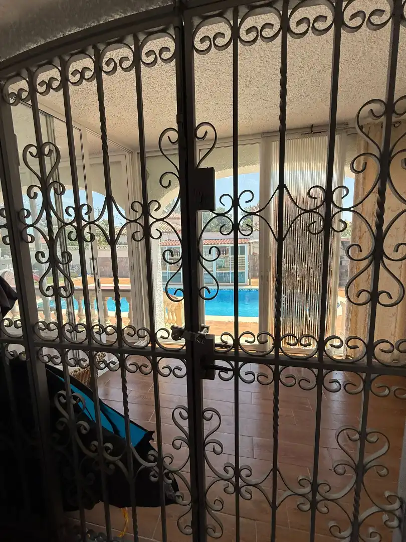 Piscina de Casa o xalet en venda en Mont-roig del Camp amb Aire condicionat, Jardí privat i Terrassa