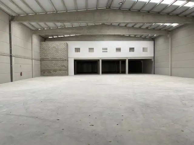 Fabrikhallen zur Miete in Montblanc