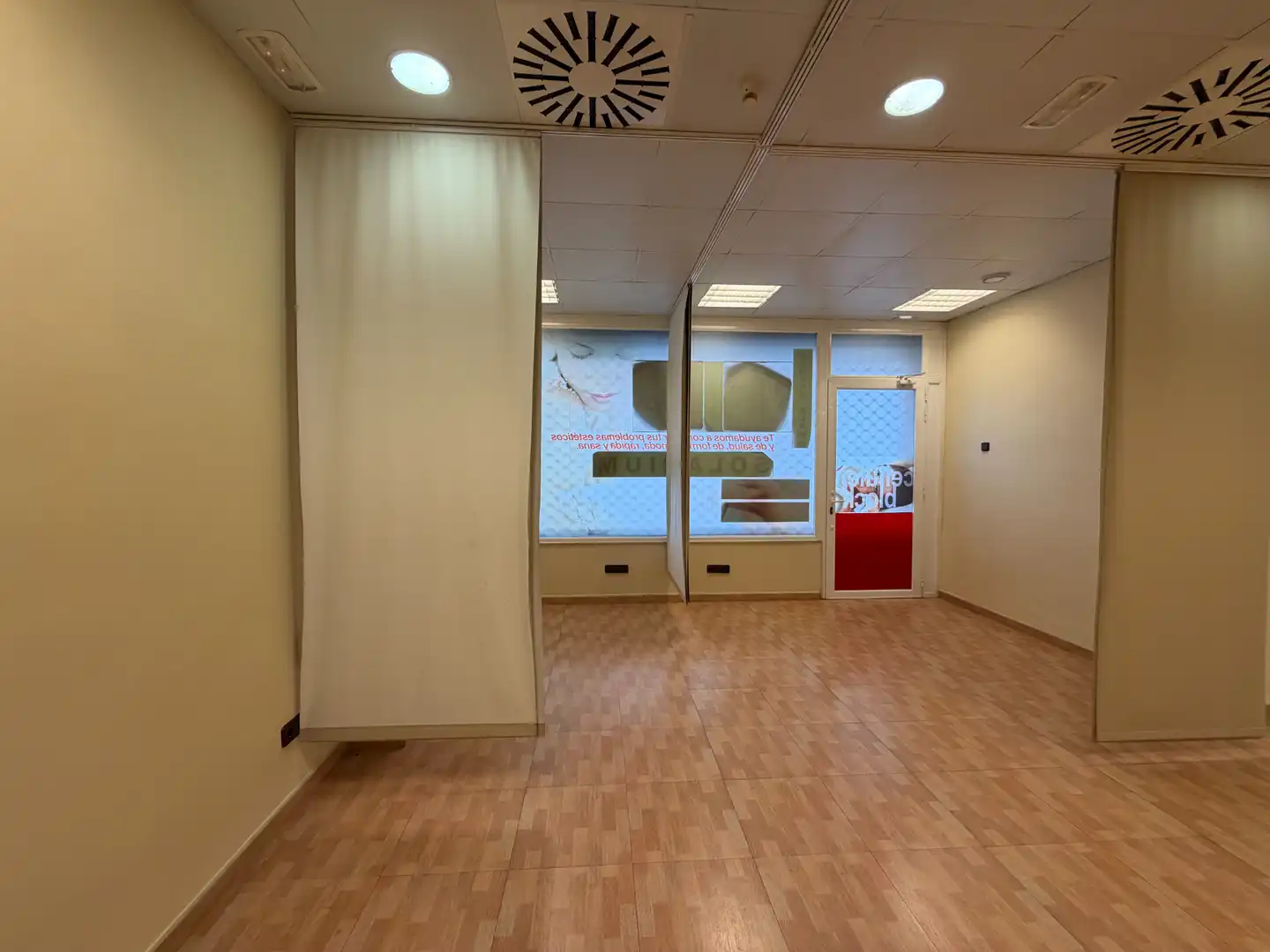 Local de alquiler en Granollers con Aire acondicionado y Alarma