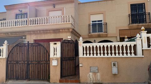 Foto 3 de Casa adosada en venta en Calle Arquimedes, 3, Huércal de Almería, Almería