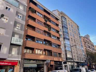 Piso con ascensor en venta en Avenida del Cid Campeador