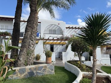 Adosado con piscina en venta en El Palmeral
