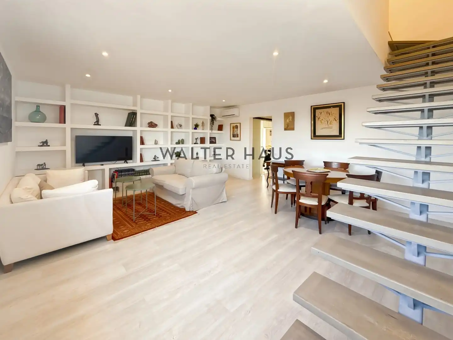 Dúplex en venta en Barcelona con Aire acondicionado y Amueblado