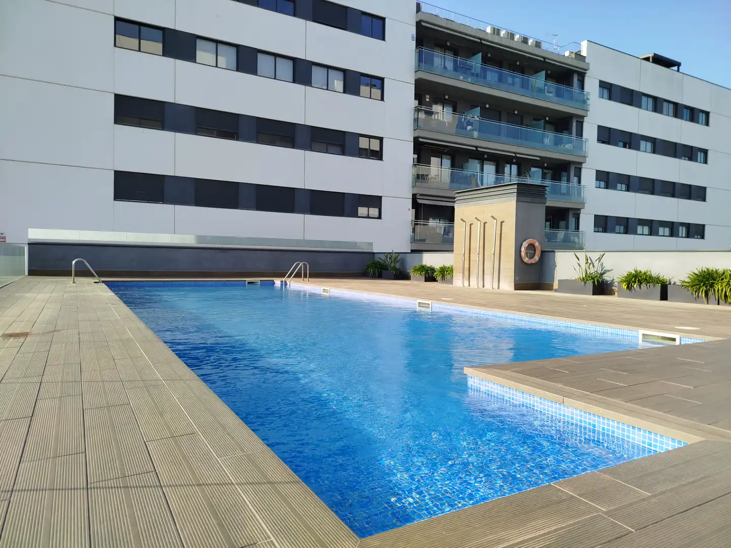 Piscina de Piso en venta en Badalona con Aire acondicionado, Calefacción y Parquet