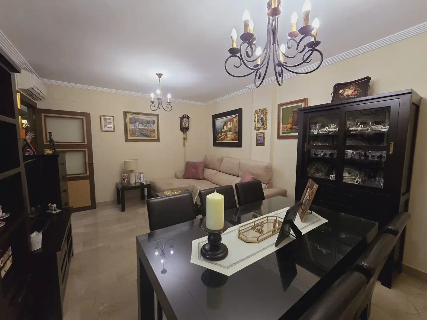 Sala de estar de Casa o chalet en venta en Alcalá de Guadaira con Trastero