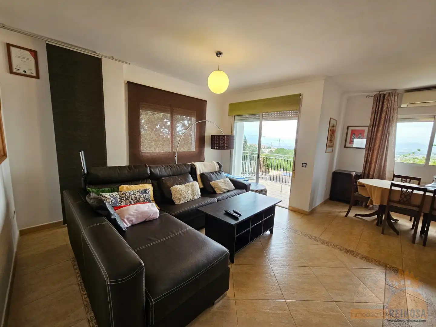 Wohnzimmer von Einfamilien-Reihenhaus zum Verkauf in Molina de Segura mit Klimaanlage, Heizung und Privatgarten