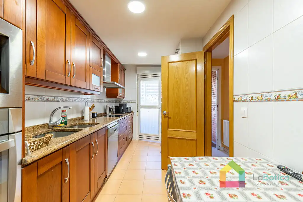 Kitchen of Detached homes for sale in Toledo  with Air Conditioner, Heating and Terrace