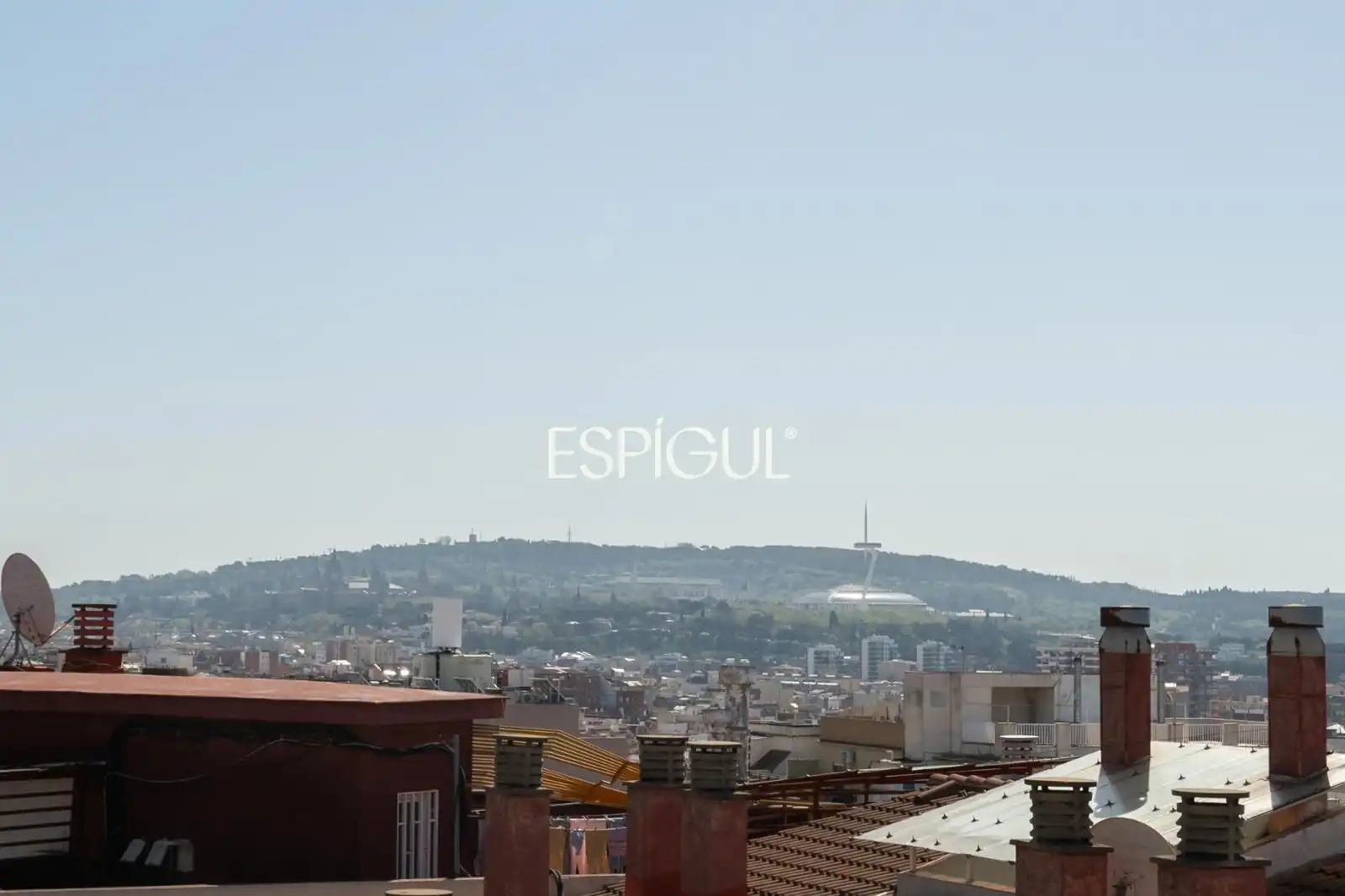 Dachboden zum Verkauf in Barcelona mit Klimaanlage, Heizung und Terrasse