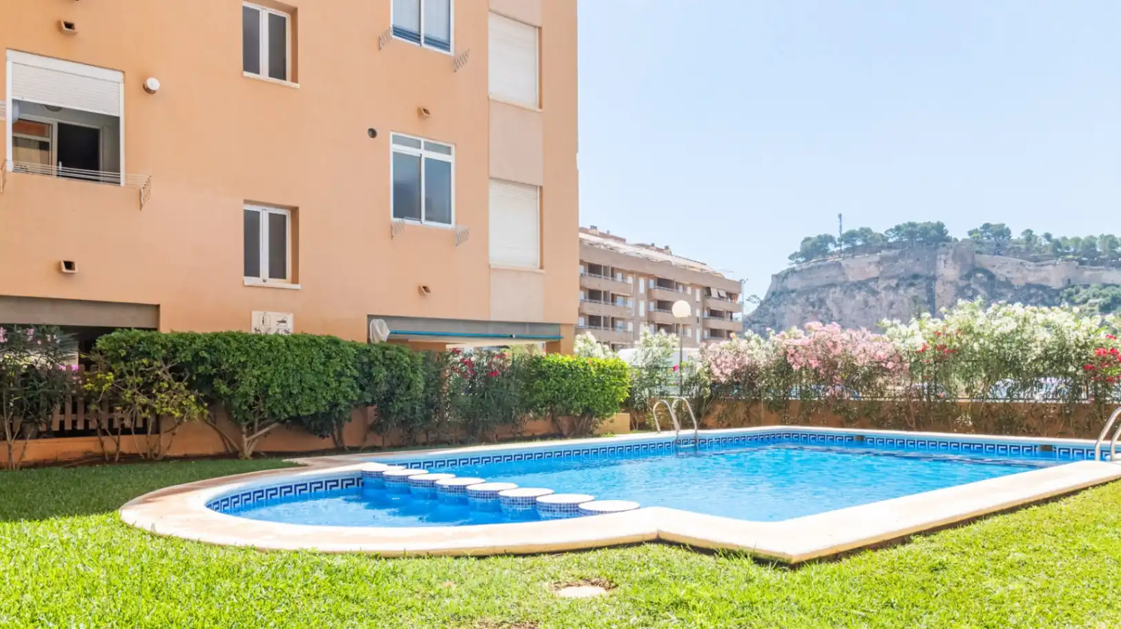 Apartamento con piscina en venta en Centro Urbano, imagen 13