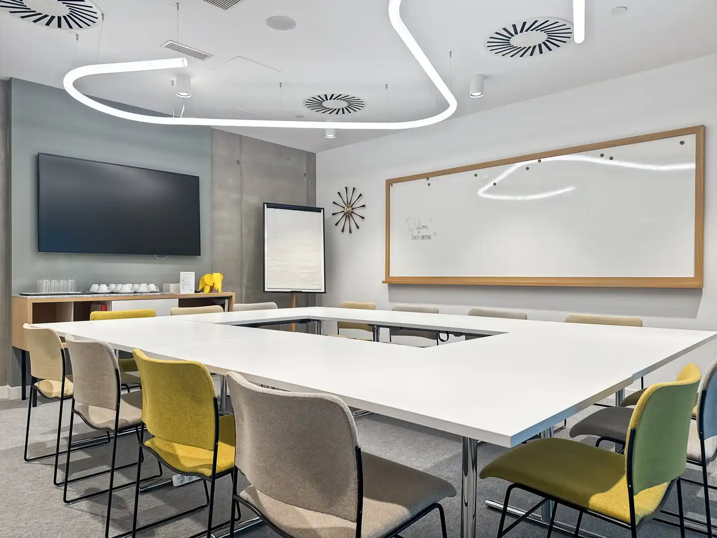 Büro zur Miete in Barcelona mit Klimaanlage, Heizung und Möbliert