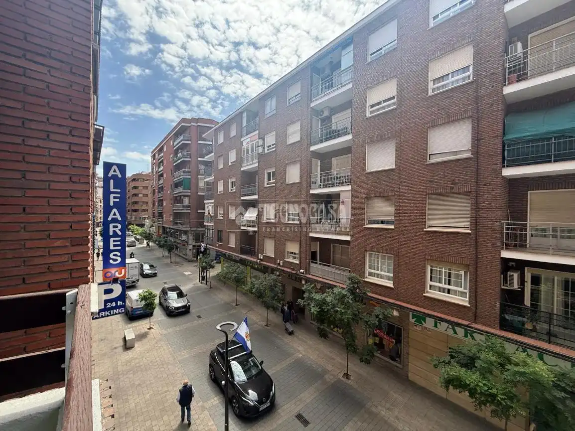 Vista exterior de Piso en venta en Talavera de la Reina con Terraza y Amueblado