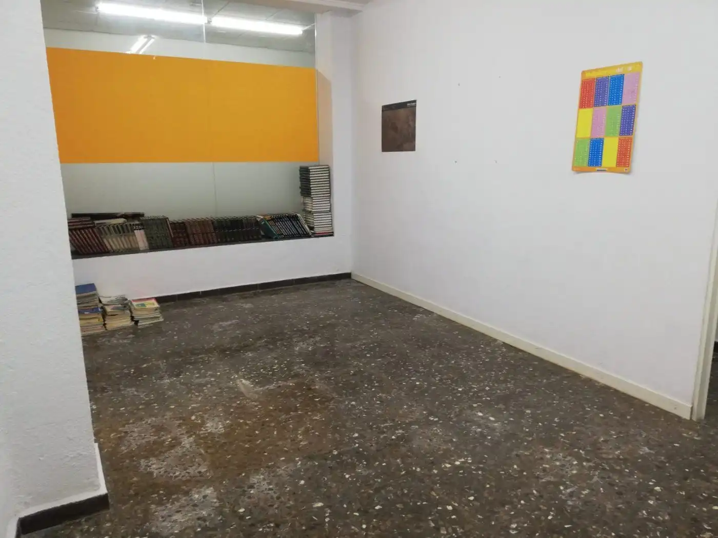 Business premises for sale in Calle SAN JACINTO, imagen 4