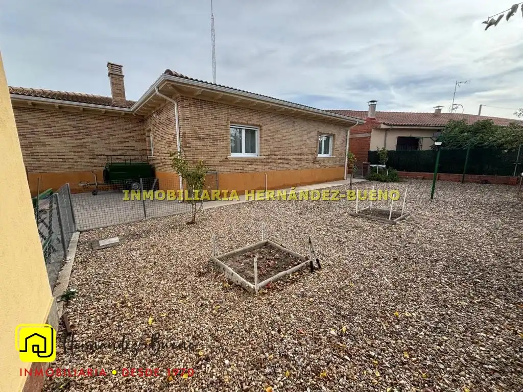 Vista exterior de Casa o xalet en venda en Cañizal, Zamora
