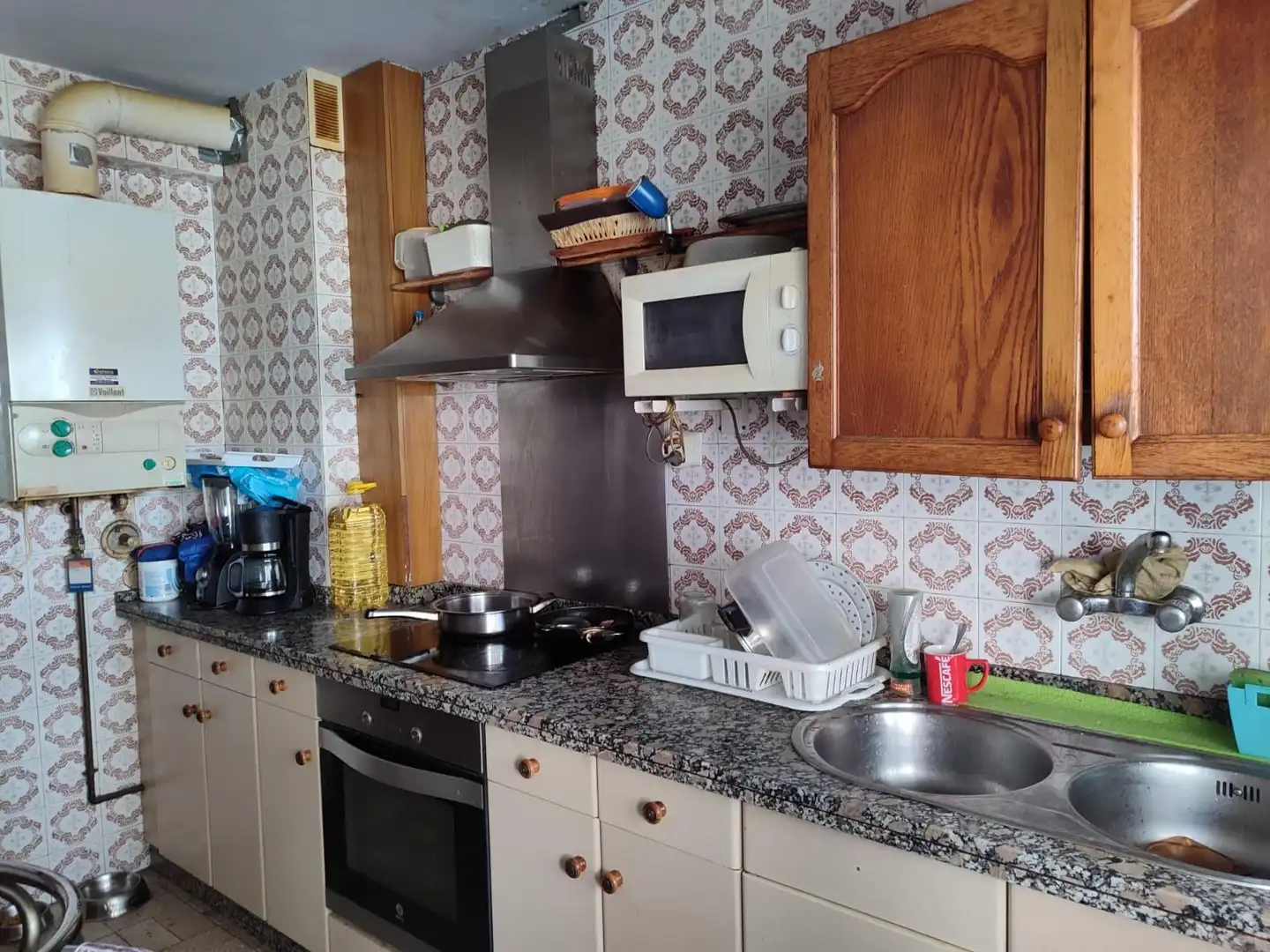Cuina de Pis en venda en Oviedo  amb Calefacció i Traster