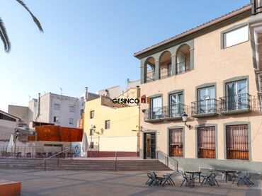Hôtel avec ascenseur à vendre à Enguera